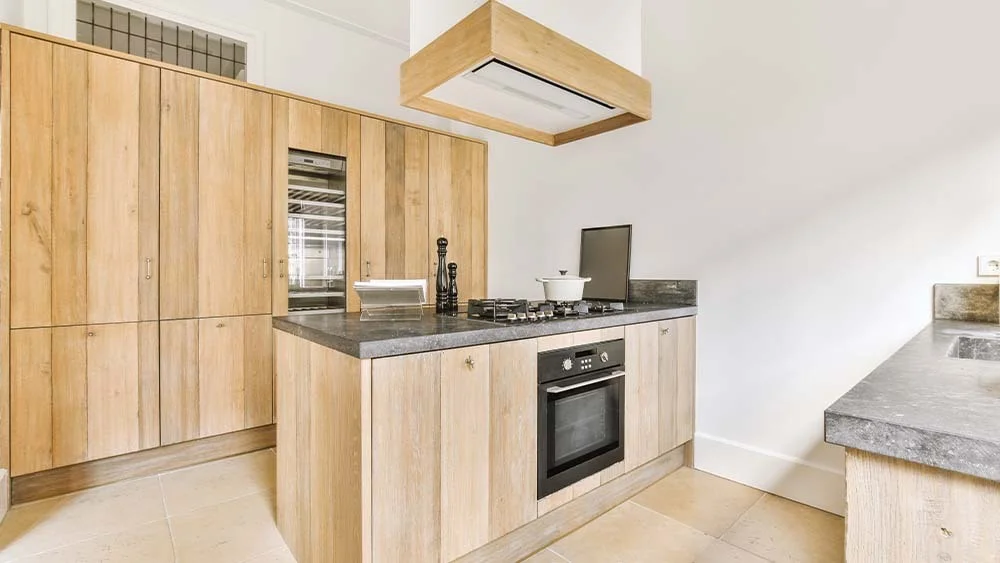 La rénovation d'une cuisine de 50 m² pour créer l'espace de vos rêves à MARSEILLE La rénovation d'une cuisine de 50 m² pour créer l'espace de vos rêves à MARSEILLE